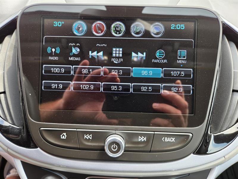 2017 Chevrolet Volt - Image 22