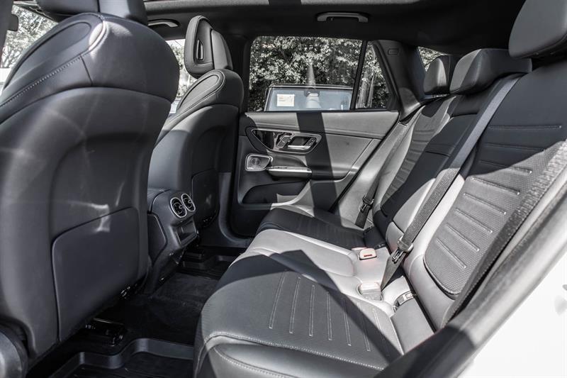 2024 Mercedes-Benz GLC - Image 37