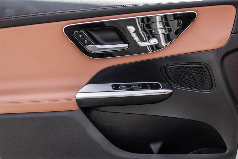 2024 Mercedes-Benz GLC - Image 21