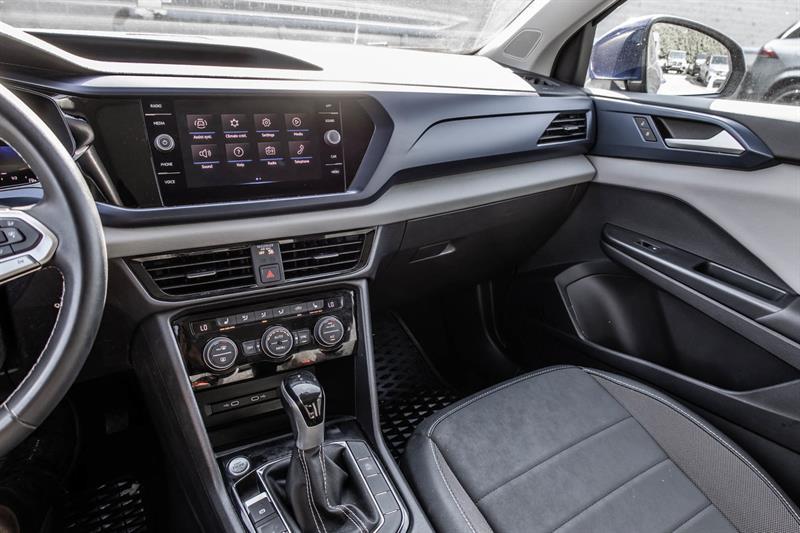 2023 Volkswagen Taos - Image 23