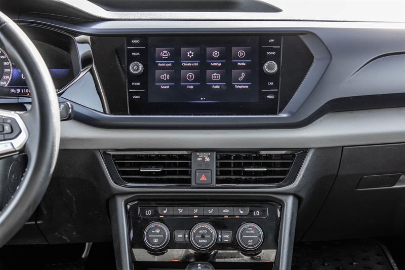 2023 Volkswagen Taos - Image 32