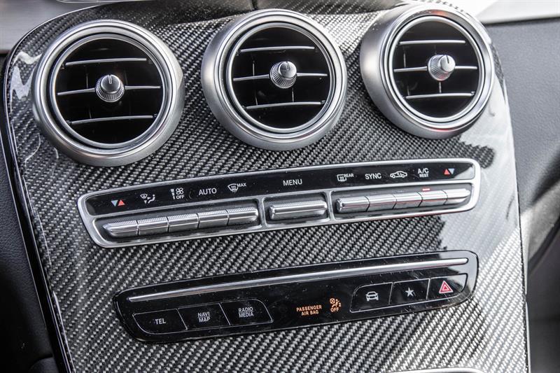 2021 Mercedes-Benz GLC - Image 31