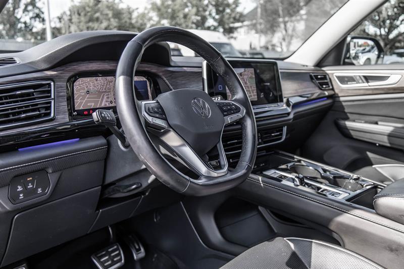 2025 Volkswagen Atlas - Image 21