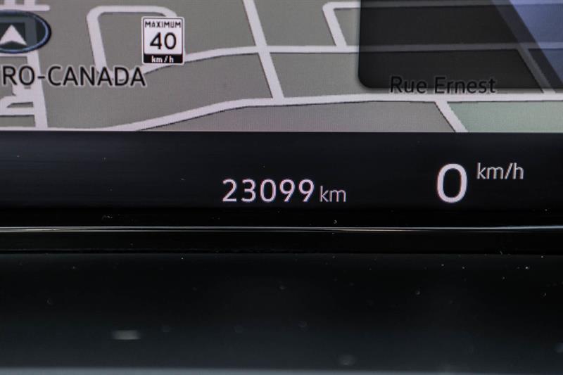 2025 Volkswagen Atlas - Image 24