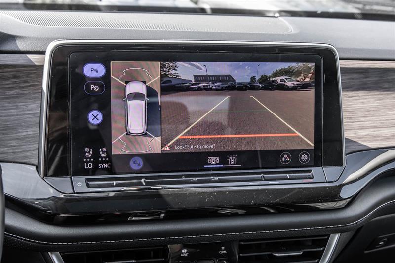 2025 Volkswagen Atlas - Image 34