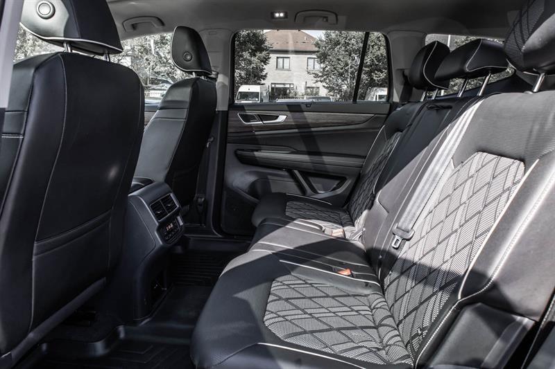 2025 Volkswagen Atlas - Image 37