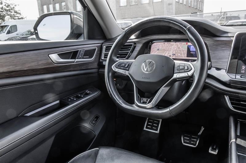2025 Volkswagen Atlas - Image 41