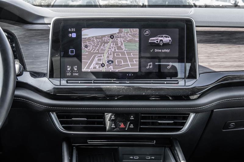 2025 Volkswagen Atlas - Image 42