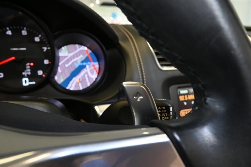 2015 Porsche Boxster - Image 22