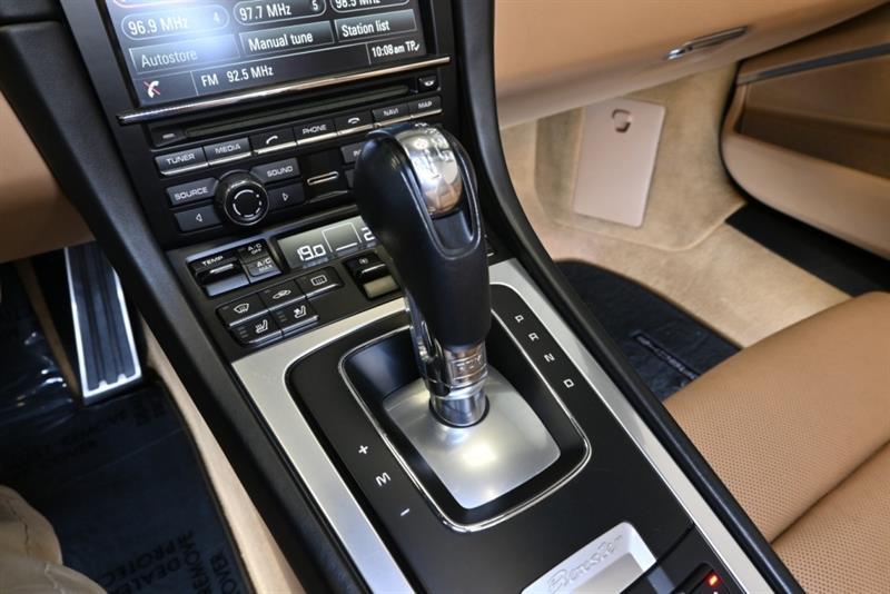 2015 Porsche Boxster - Image 29