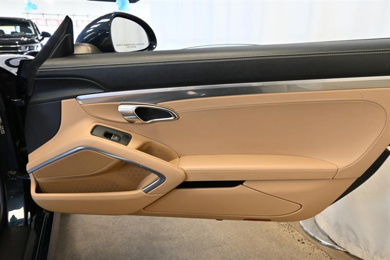 2015 Porsche Boxster - Image 30