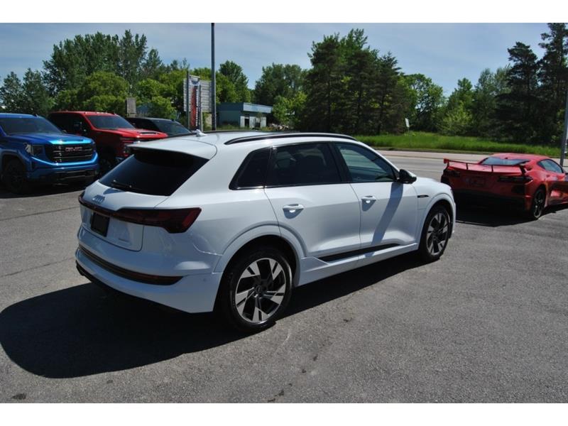 2022 Audi E-Tron - Image 5