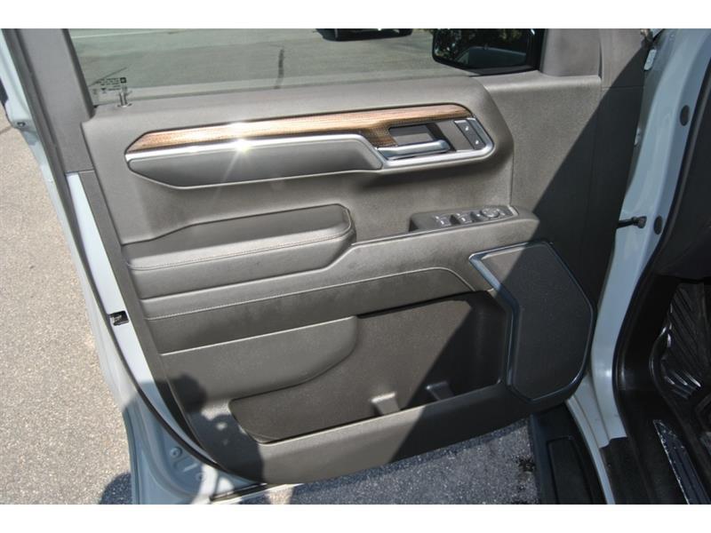 2024 Chevrolet Silverado 1500 - Image 11