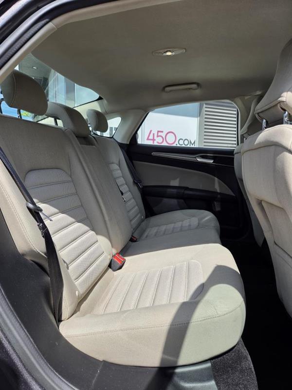 2017 Ford Fusion - Image 12