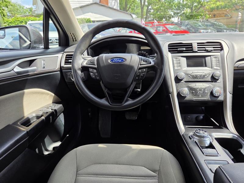 2017 Ford Fusion - Image 14