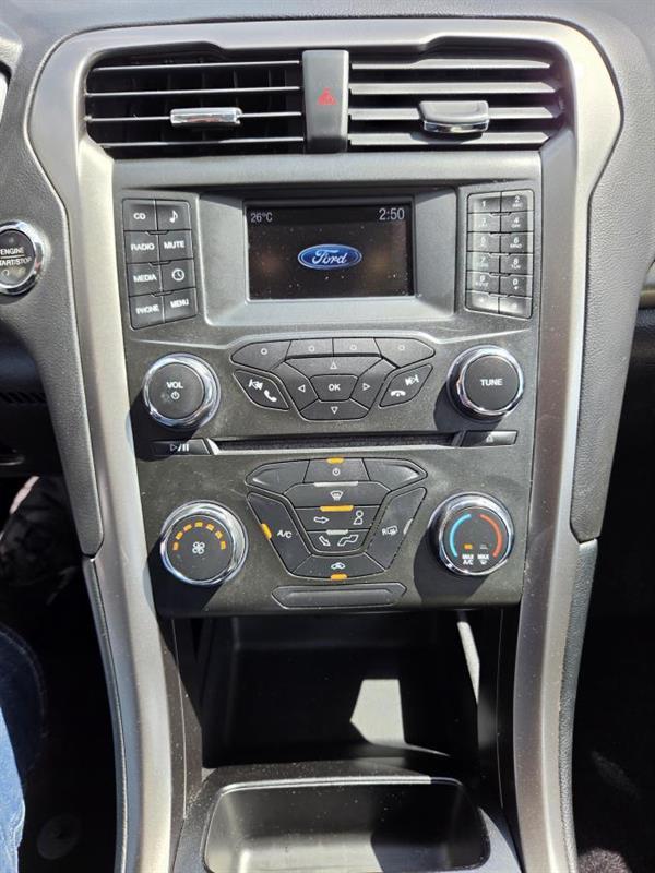 2017 Ford Fusion - Image 21
