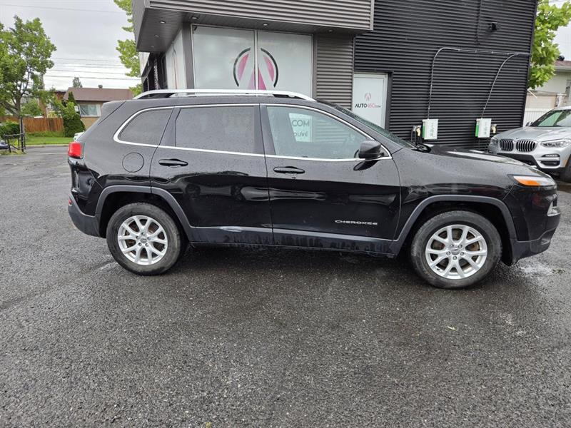 2017 Jeep Grand Cherokee - Image 9