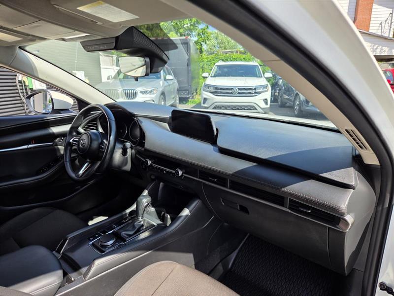 2021 Mazda Mazda3 - Image 10