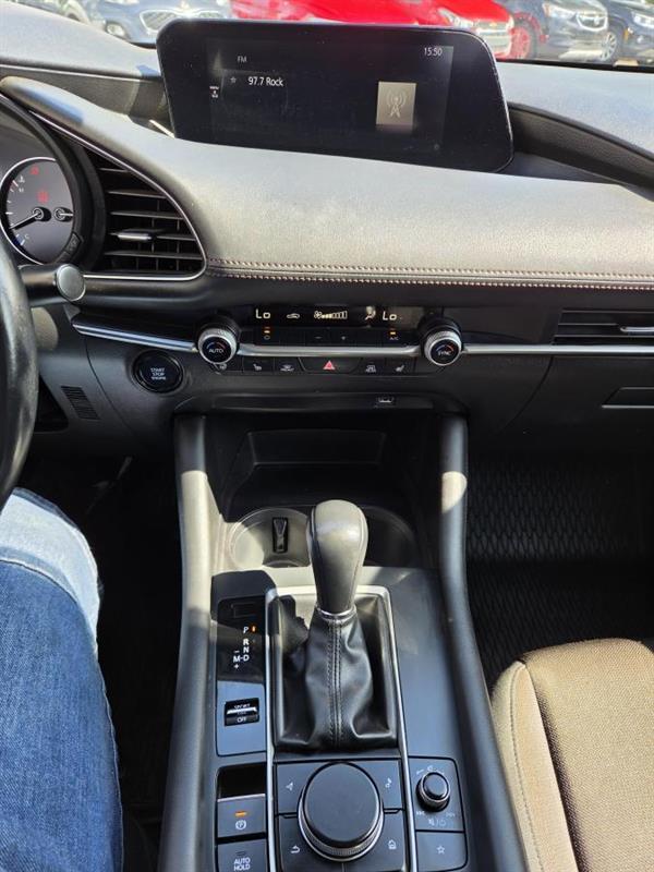 2021 Mazda Mazda3 - Image 21
