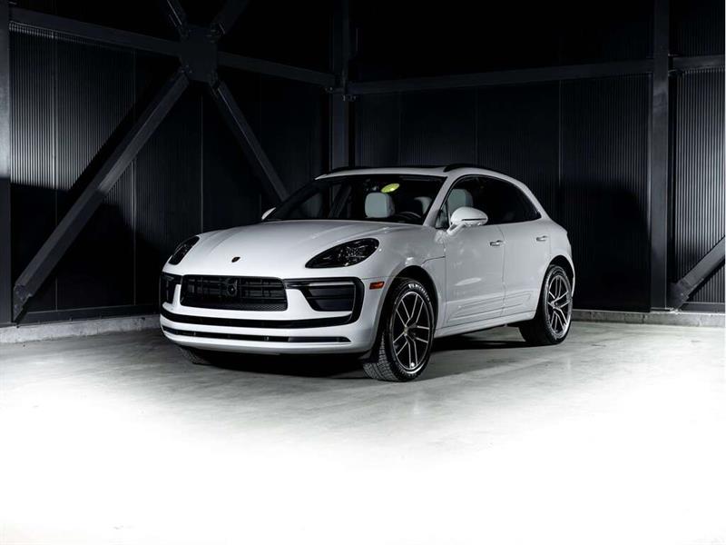 2025 Porsche Macan AWD