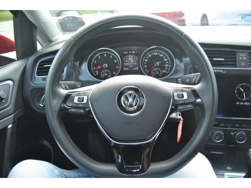 2021 Volkswagen Golf - Image 17