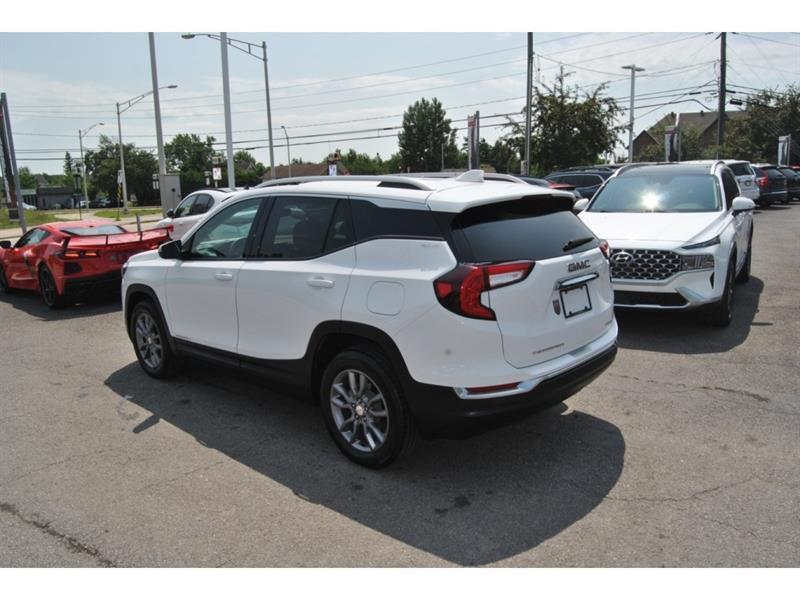 2024 Gmc Terrain - Image 3