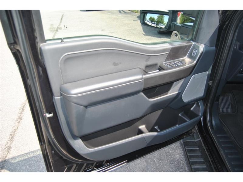 2023 Ford F-150 - Image 11