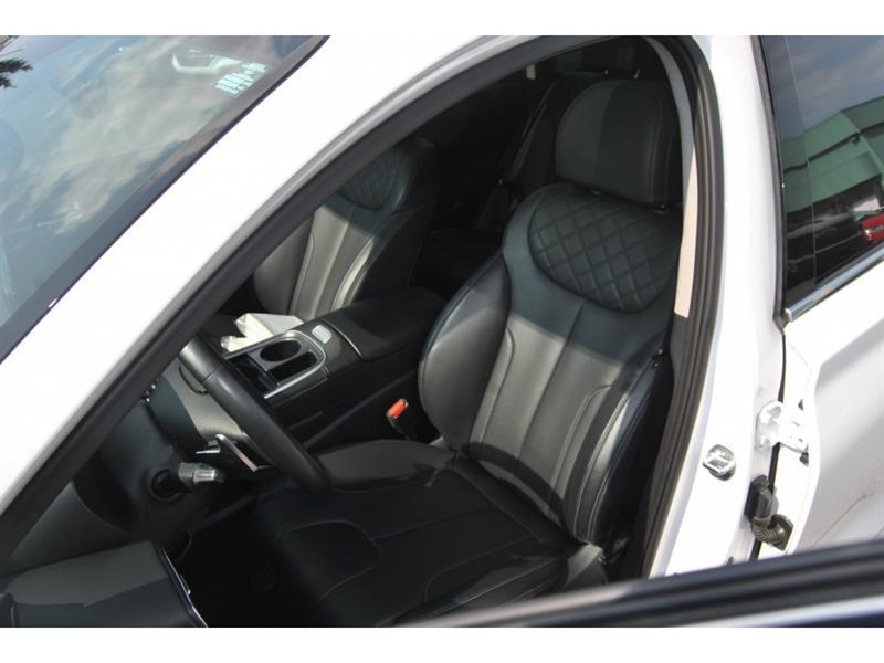 2023 Hyundai Santa Fe - Image 9