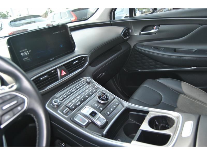 2023 Hyundai Santa Fe - Image 16