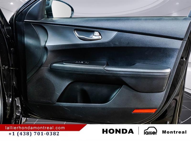 2020 Kia Forte - Image 16