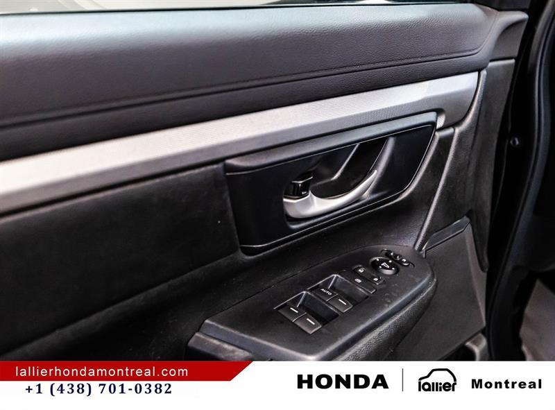2017 Honda CR-V - Image 11