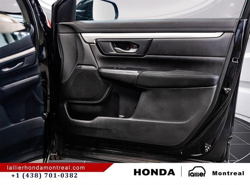 2017 Honda CR-V - Image 16