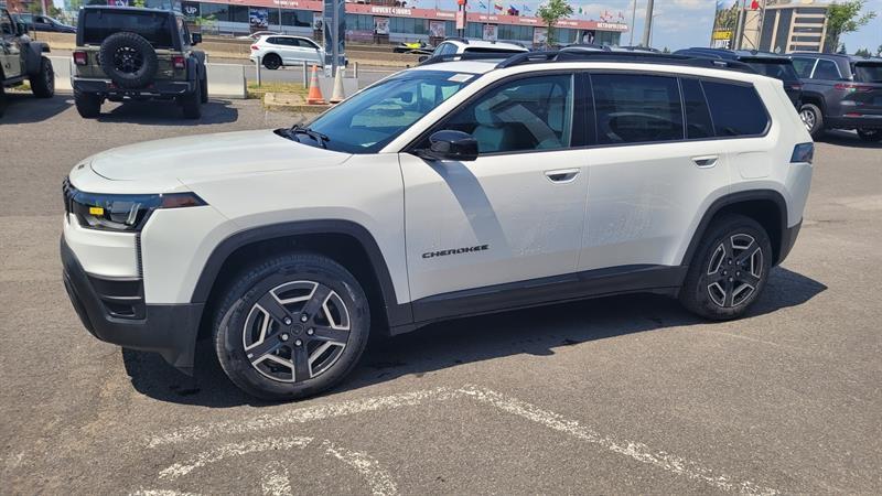 2026 Jeep Grand Cherokee - Image 2
