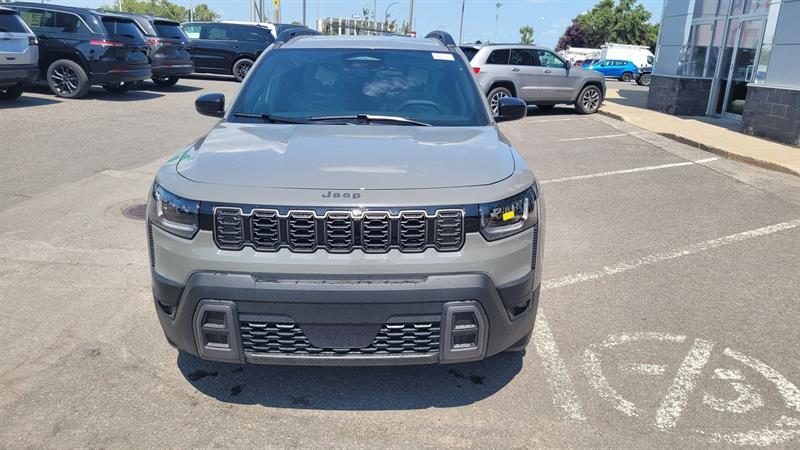 2026 Jeep Grand Cherokee - Image 3