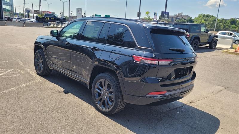 2026 Jeep Grand Cherokee - Image 2