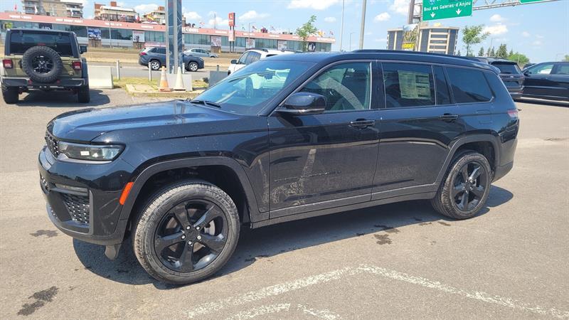 2026 Jeep Grand Cherokee - Image 3