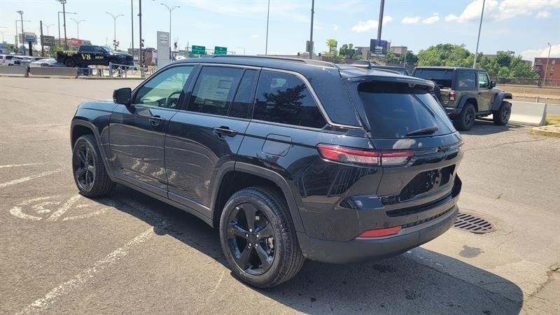 2026 Jeep Grand Cherokee - Image 2