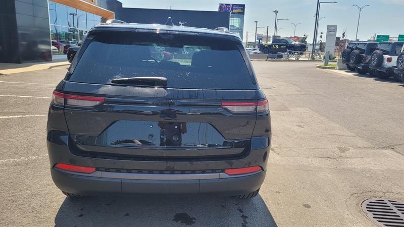 2026 Jeep Grand Cherokee - Image 5