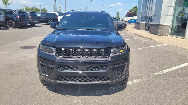 2026 Jeep Grand Cherokee - Image 4