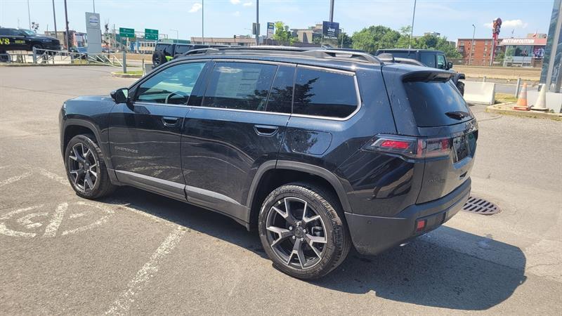 2026 Jeep Grand Cherokee - Image 2