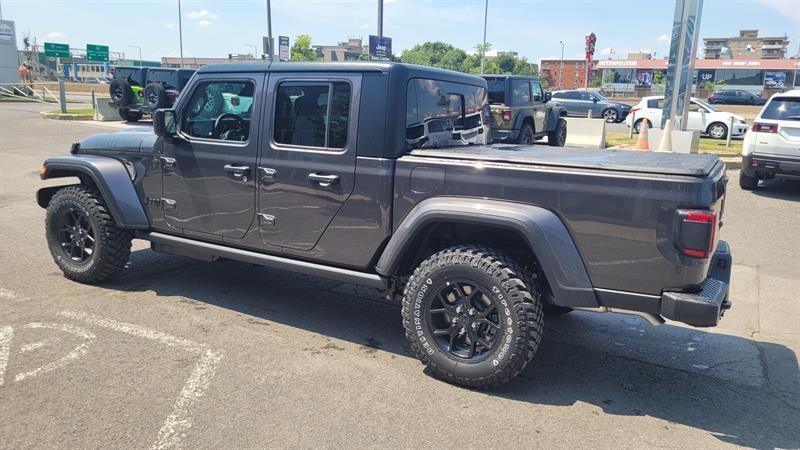 2026 Jeep Gladiator - Image 2