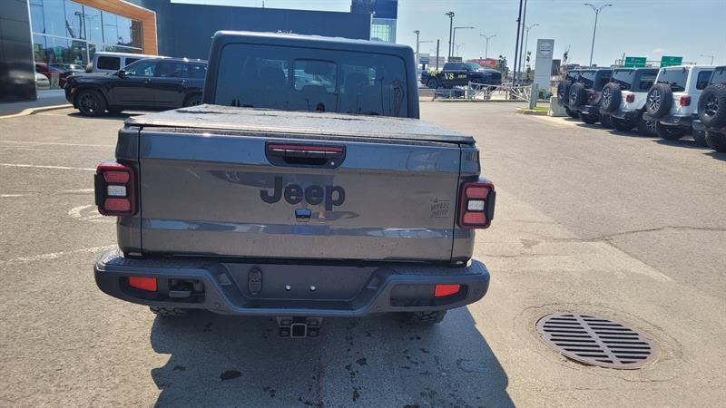 2026 Jeep Gladiator - Image 5