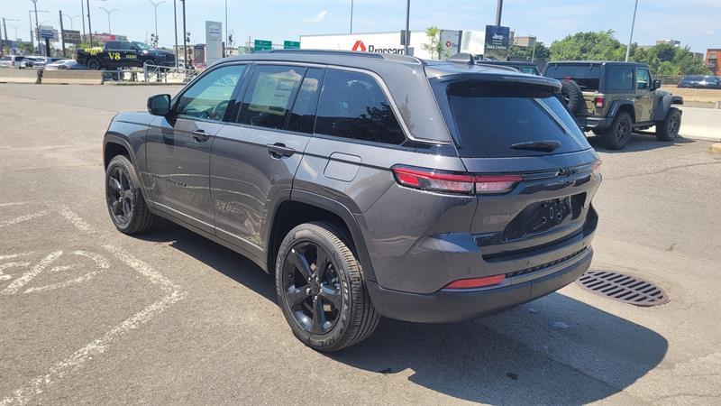 2026 Jeep Grand Cherokee - Image 3