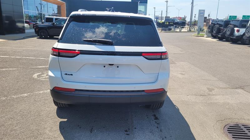 2026 Jeep Grand Cherokee - Image 5