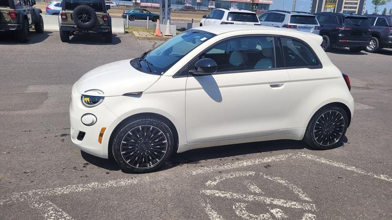 2026 Fiat 500 - Image 3