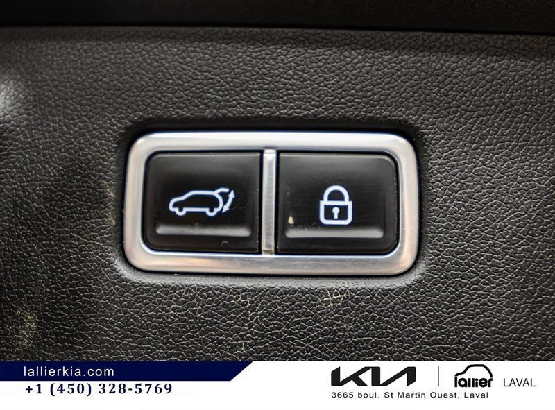 2023 Kia Sorento - Image 17