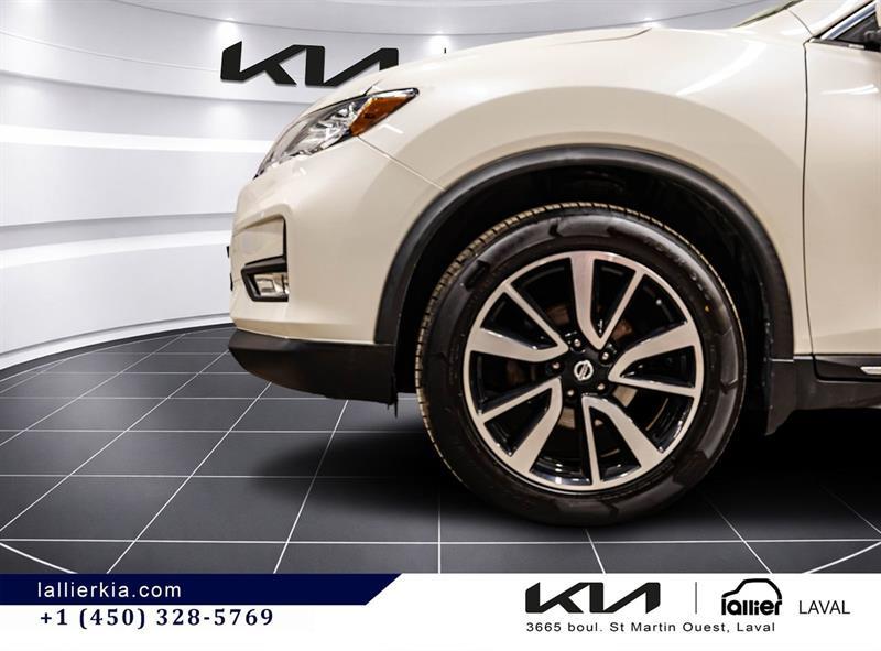 2018 Nissan Rogue - Image 10