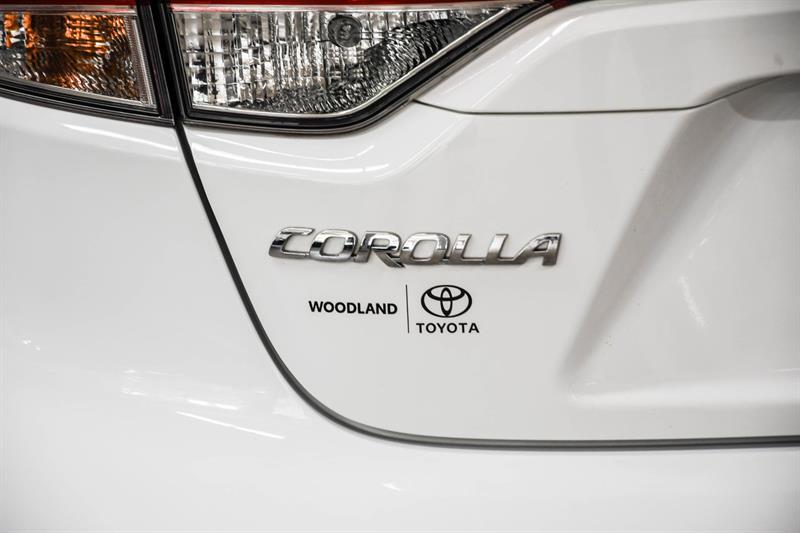 2022 Toyota Corolla - Image 32