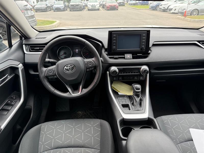 2021 Toyota RAV4 - Image 11