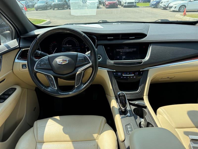 2019 Cadillac XT5 - Image 11